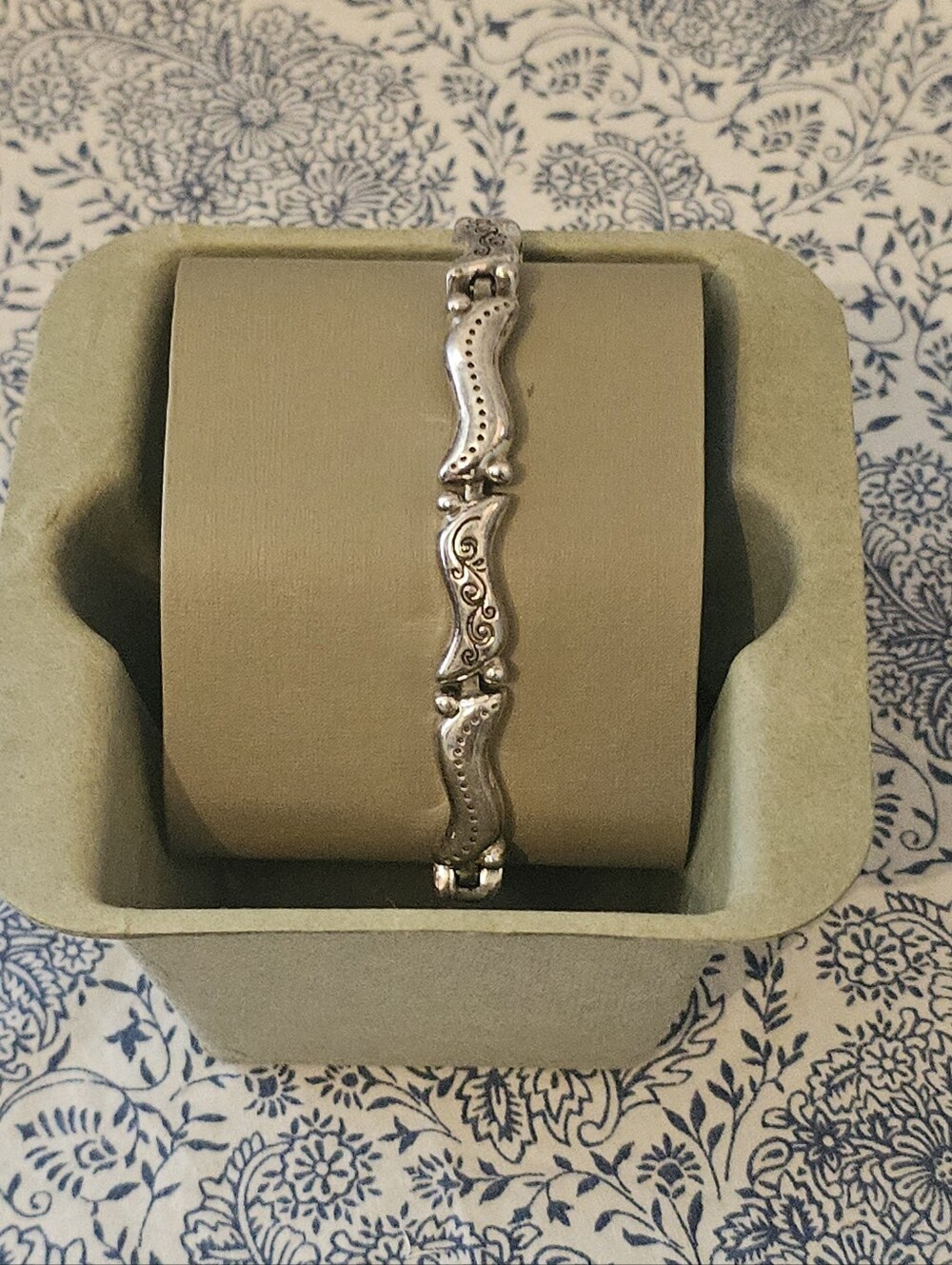 Brighton Rectangle Link Bracelet  Excellent Pre-owned Condition
